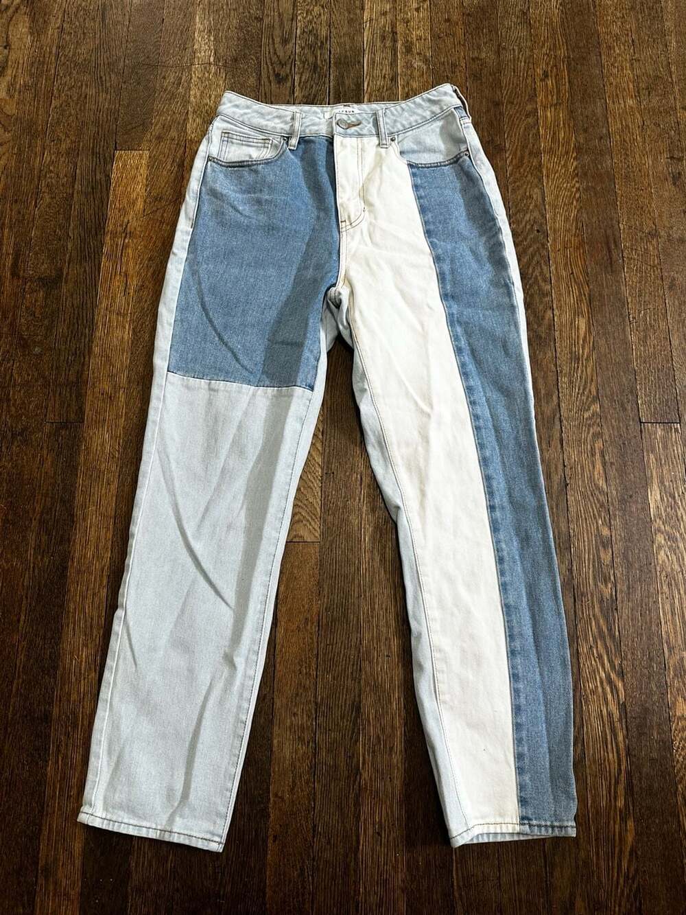 PacSun Mom Jean Size 26 Colorblock Denim
